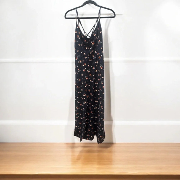 Floral dress - Picture 3 of 5